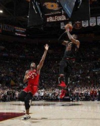乐竞体育登陆- 曼城最后时刻绝杀夺关键三分